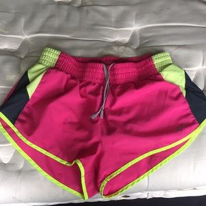 Nike medium Running Shorts (pink/black)